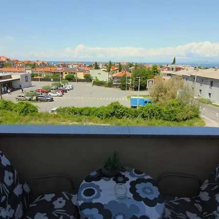 Apartment Apartma Lew, *