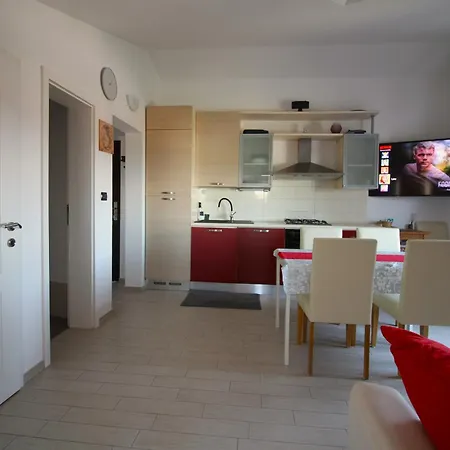 Apartma Lew, * Izola