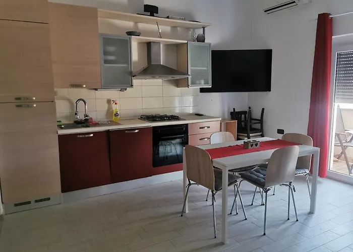 Apartma Lew, * イゾラ